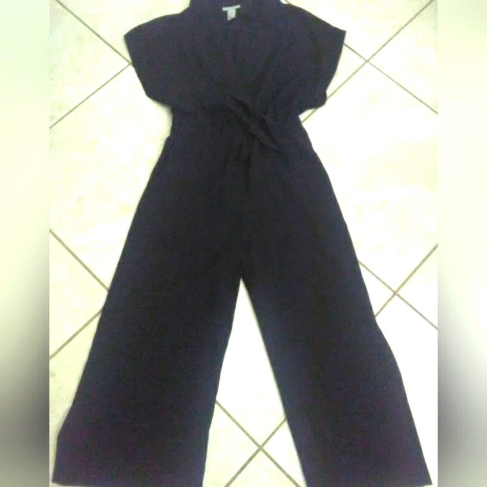 BNWOT OVERSIZED H&M BLACK SWEET JUMPSUIT SZ.6 W/ BELT  VERY DRESSY CAPRI LENGTH